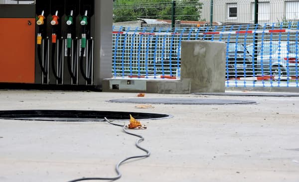 Tests d'étanchéité construction station service